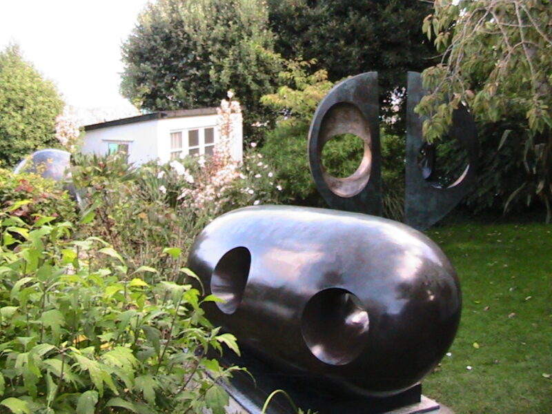 Barbara Hepworth Sculpture Garden - Flikr - photo by Michael Livsey