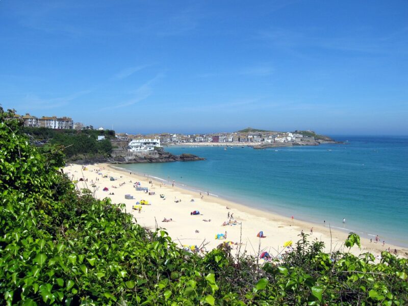 Porthminster Beach - Flikr - photo by Uri Baruchin