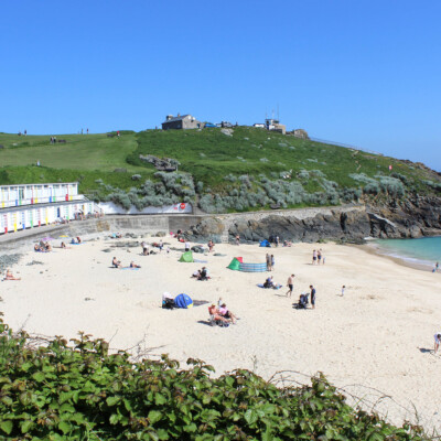 Porthgwidden Beach - Flikr - photo by Sykes Cottages